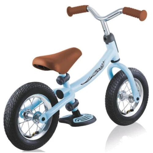 Беговел GLOBBER серии GO BIKE AIR, пастельный синий, до 20кг, 2+, 2 колеса: Колеса надувные
