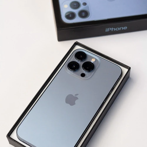 Apple iPhone 13 Pro Max 512GB Sierra Blue (MLLJ3) Approved Витринный образец: Причина уценки Как новый (витринный образец): iPhone выглядит и функционирует как новый. iPhone полностью протестирован по программе Approved, все функции работают корректно