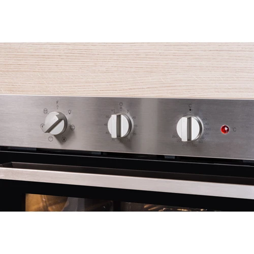 Духовой шкаф электрический Indesit IFW 6230 IX: Гриль есть