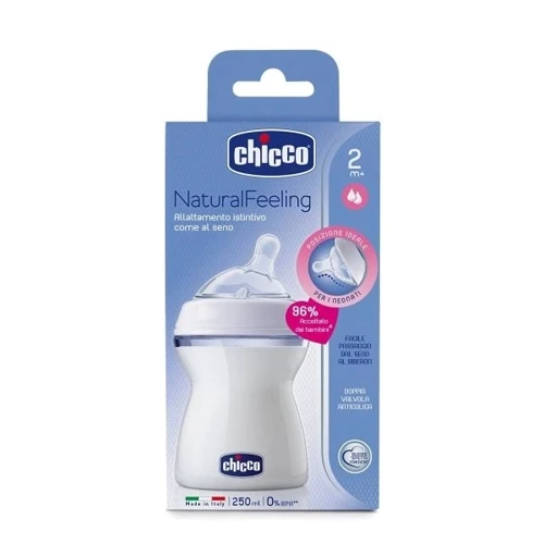 Пляшка пластикова Chicco Natural Feeling 250мл. соска силіконова 2+ середній потік (80723.00.50)