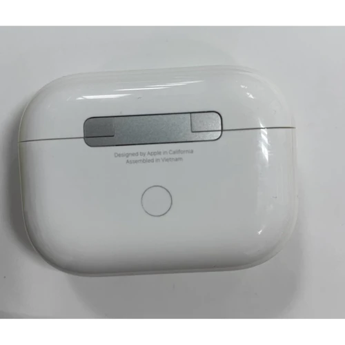 Apple AirPods Pro (MWP22) (Наушники)(SH32G68LM0C6L): Причина уценки Царапины на корпусе