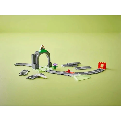 Конструктор LEGO DUPLO Дополнительный набор Железнодорожный тоннель и колеи 20 деталей (10425) фото 5