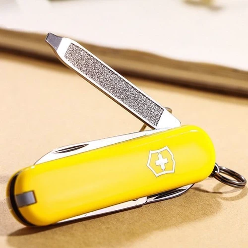Мультитул Victorinox Classic Sd 58мм/7предметов/желтый (0.6223.8): Количество инструментов 7