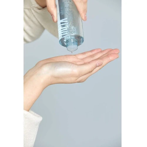 Aromatica Lively Super Barrier Hyaluronic Acid Toner Зволожуючий тонер з гіалуроновою кислотою 200 ml