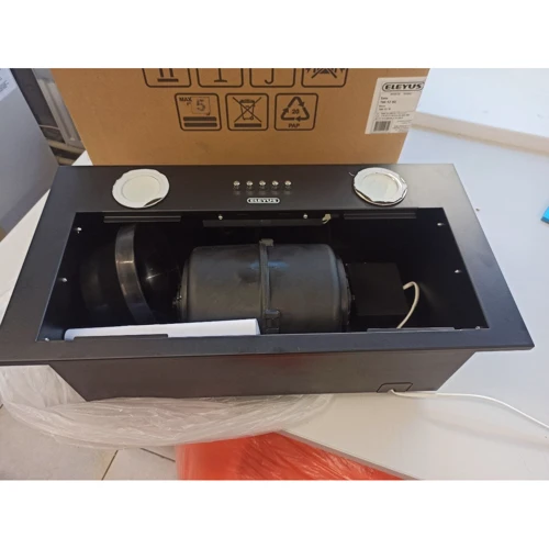 Eleyus INTO 700 52 BL (Вытяжки) (79012308) Stylus approved: Причина уценки Незначительное повреждение краски