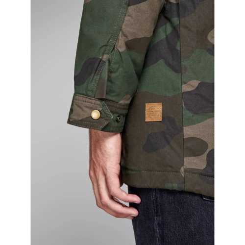Парка Jack & Jones 23829901 46 зеленая демисезон с капюшоном: Фасон Прямой