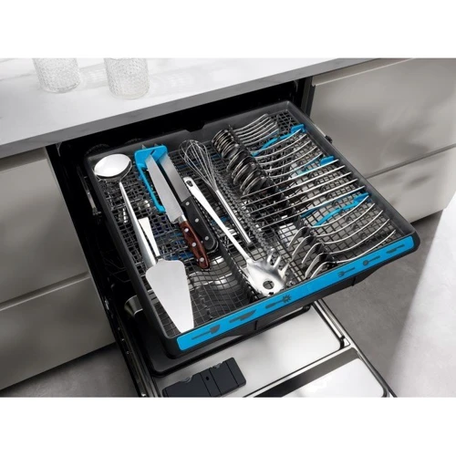 Встраиваемая посудомоечная машина Electrolux KEMC8321L: Расход воды, л 11