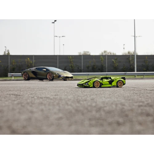 LEGO Technic Lamborghini Sian FKP 37 (42115): Кількість деталей, шт. 3696
