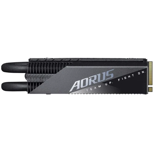 GIGABYTE AORUS Gen4 7000s Prem 2 TB (GP-AG70S2TB-P): Интерфейс подключения PCI-Express 4.0 (x4)