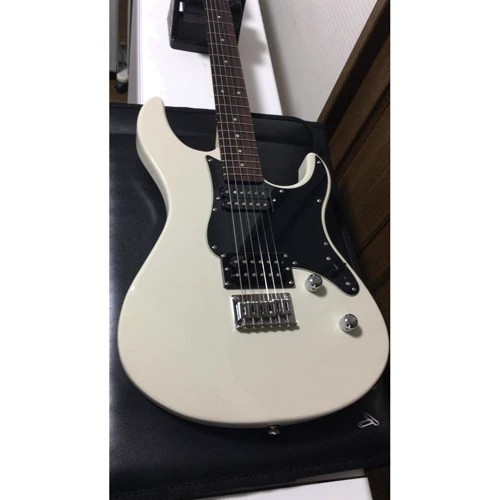 Електрогітара YAMAHA PACIFICA 120H (VW)