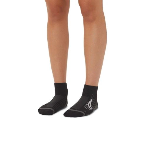 Шкарпетки Asics Icon Run Quarter Sock (3013A867-001) 43-46 (29-31) чорні фото 2