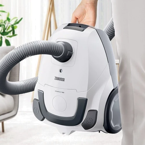 Пылесос Zanussi ZANCG20IW: Максимальная мощность 600 Вт