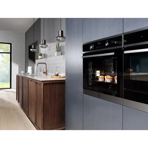 Духовой шкаф электрический Electrolux EOD5H70BX: Приготовление на пару есть