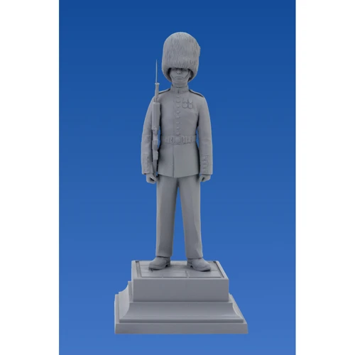 Гренадер королівської гвардії Великобританії British Grenadier Queen's Guards (ICM16001): Виробник ICM