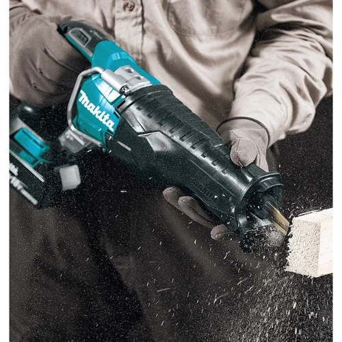 Сабельная пила Makita DJR187Z: Работа от аккумулятора Есть