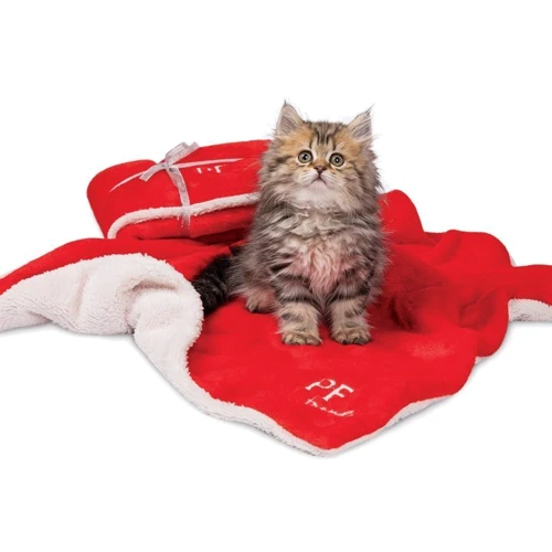 Плед для собак и кошек Pet Fashion New Year Gift 2 75x100 см красный (4823082419517): Производитель Pet Fashion