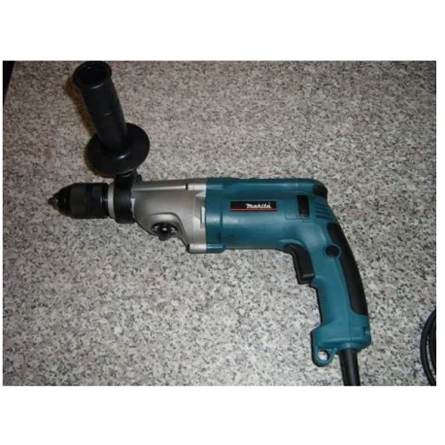 Дриль ударний Makita HP2070: Тип патрона ключовий