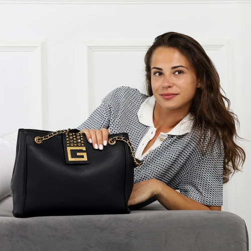 Женская сумка тоут Guess Bling Girlfriend Tote черная (HWVB7984230-BLA): Пол Женский