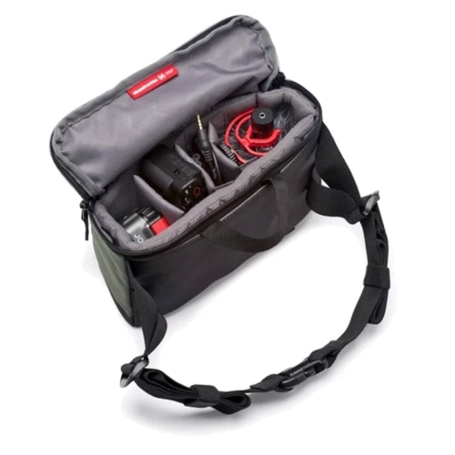 Manfrotto Street Waist Bag: Габариты 22х7х14 см