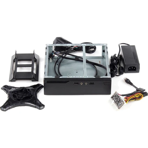 Корпус Casecom M300 60W (M300-60): Материал передней панели пластик
