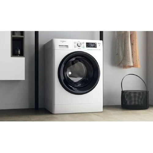 Стиральная машина Whirlpool FFB 8258 BV: Тип загрузки фронтальная