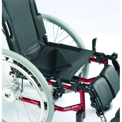 Інвалідна коляска Invacare Action 3 NG Junior дитяча 23 см чорна (2000444015408) фото 2