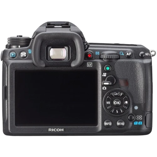 Pentax K-3 body: Тип матриці CMOS