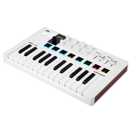 MIDI-клавіатура Arturia MiniLab 3: Роз'єми та інтерфейси USB