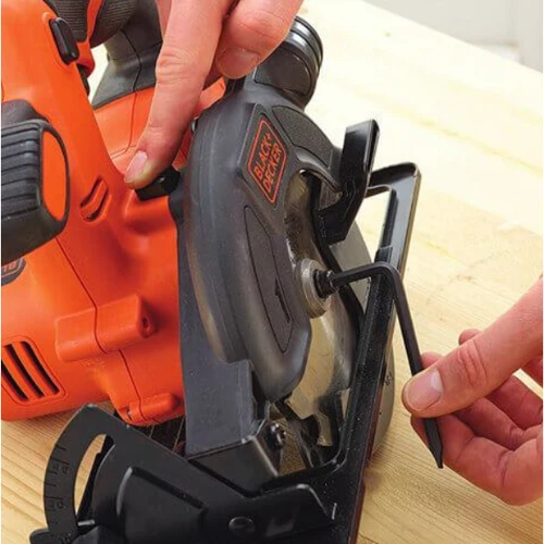 Аккумуляторная дисковая пила Black+Decker BDCCS18N