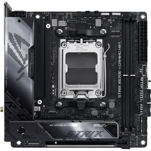 ASUS ROG STRIX X670E-I GAMING WIFI: Разъемы на плате SATA 3.0, M.2