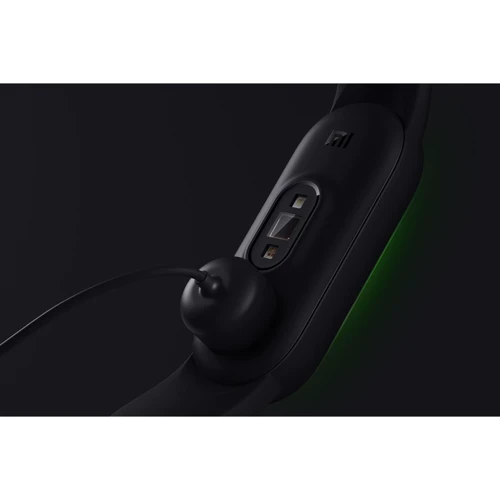 Фитнес-браслет Xiaomi Mi Smart Band 5 Black: Влагозащита есть