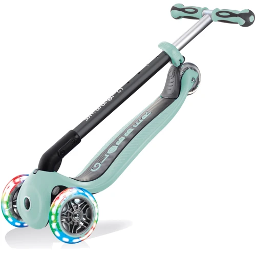Самокат детский 5 в 1 Globber GO UP Deluxe Lights мятный (646-206): Количество колес 3