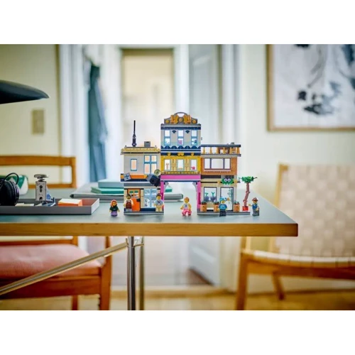 Конструктор LEGO Creator 3-in-1 Центральная улица 1459 деталей (31141) фото 11