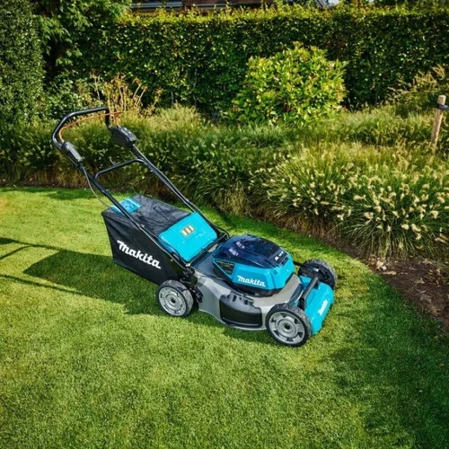 Газонокосилка Makita DLM532PT4 аккумуляторная: Вес, кг 39