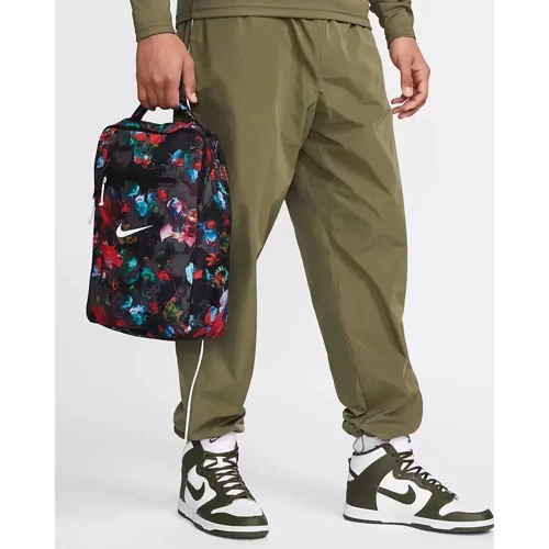 Сумка для обуви Nike NK Printed Stash Shoe Bag черная (DV3087-010 - MISC): Страна производитель Вьетнам