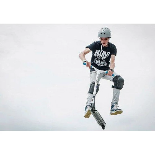 Самокат трюковий Best Scooter чорно-синій (BS-77566): Кількість коліс 2