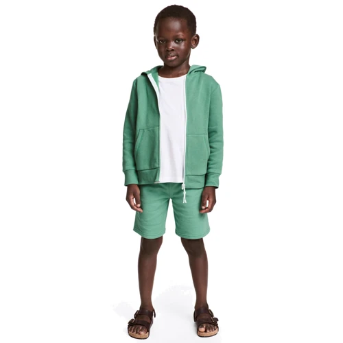 Шорты H&M 1990205 140 см зеленые