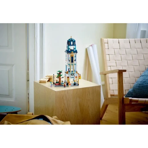 Конструктор LEGO Creator 3-in-1 Центральная улица 1459 деталей (31141) фото 10