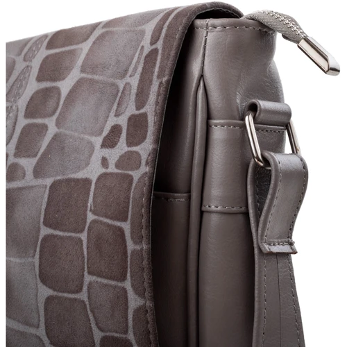 Жіноча сумка почтальонка Laskara сіра (LK-DD223-grey-giraffe): Застібка Магнітна