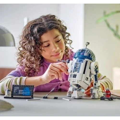 Конструктор LEGO Star Wars R2-D2 (75379) фото 7