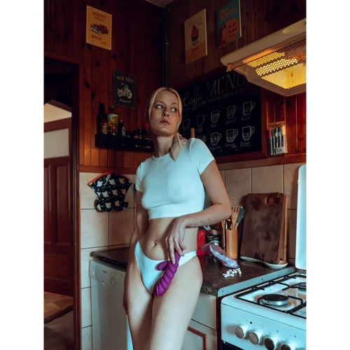 Витой вибратор с клиторальным стимулятором Gvibe Gcandy Purple