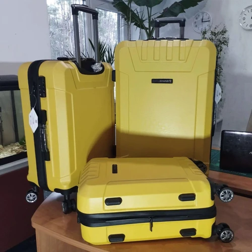 Валіза Swissbrand Ranger (L) Yellow (SWB_LHRAN002L): Тип ручки Телескопическая ручка, Короткая ручка