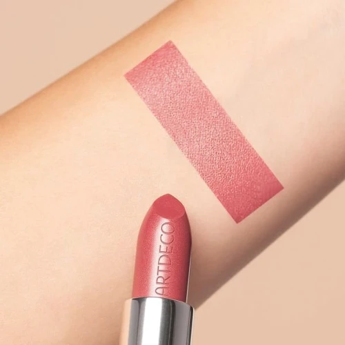 ARTDECO High Perfomance Lipstick №462 Light pompeian red Помада для губ 4 g: Вид Губная помада