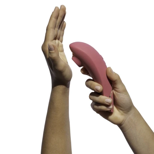 Вакуумный клиторальный стимулятор Womanizer Premium 2 Raspberry
