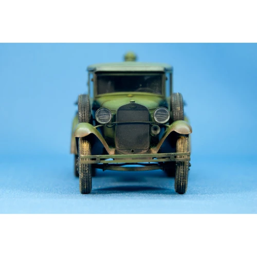 Сборная модель MiniArt Заправщик БЗ-38 образца 1939 г. (MA35158): Масштаб 1:35