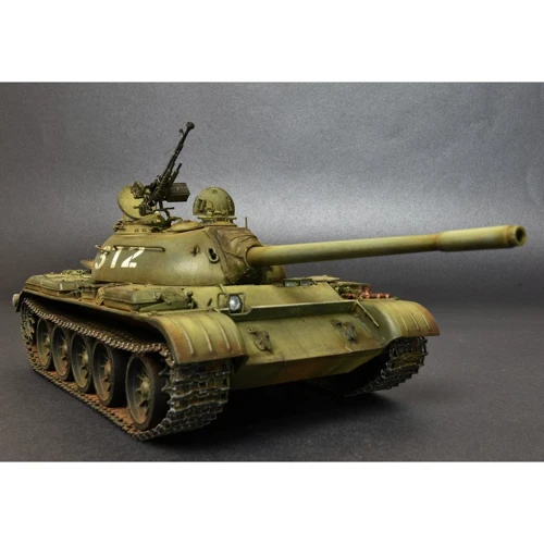 Сборная модель MiniArt Советский средний танк T-54A (MA37017) фото 6