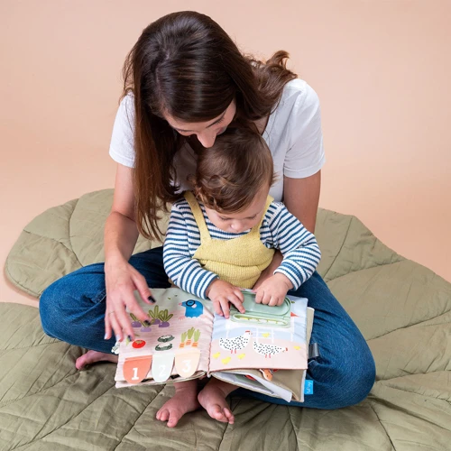Развивающая мягкая книга Taf Toys Бизибук зайчонок (13355)