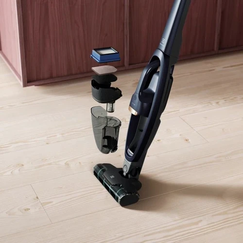 Пылесос Electrolux WQ71-P50IB: Емкость пылесборника 0.3 л
