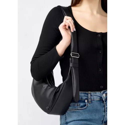 Женская сумка хобо Sambag HOBO S черная (53100001): Материал Искусственная кожа