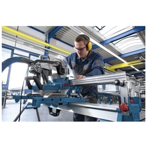 Пила торцювальна Bosch GCM 12 JL (0601B21100): Конструкція настільна